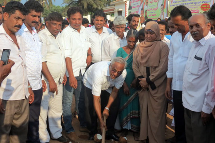 ​ಬಜಾಲ್ ಜಲ್ಲಿಗುಡ್ಡೆಯ ಏನೆಲ್ಮಾರ್ ರಸ್ತೆ ಅಭಿವೃದ್ಧಿಗೆ ಚಾಲನೆ